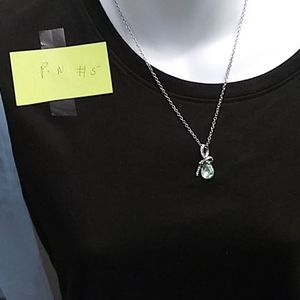 Ladies silver tone fashion necklace